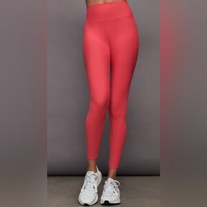 CARBON38 High Rise Legging in Melt size Medium Tomato